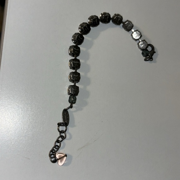 Sabika Bracelet - Picture 4 of 5